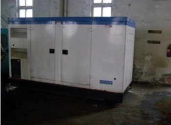 仙居康明斯150kw大型柴油二手发电机组 仙居康明斯150kw大型柴油二手发电机组